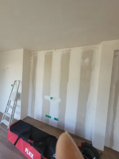 Peinture blanc dans une maison neuf à vannes , Lorient, B A S Peinture