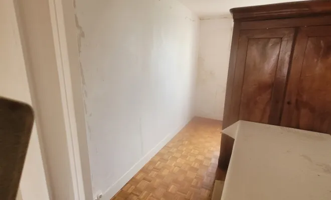 Rénovation d'un appartement à Lorient avec papier patent et peinture en blanc , Lorient, B A S Peinture