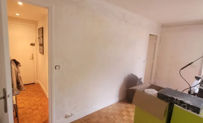 Rénovation d'un appartement à Lorient avec papier patent et peinture en blanc , Lorient, B A S Peinture