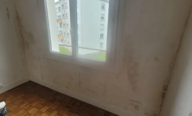 Rénovation d'un appartement à Lorient avec papier patent et peinture en blanc , Lorient, B A S Peinture