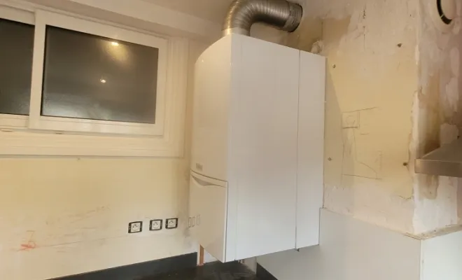 Rénovation d'un appartement à Lorient avec papier patent et peinture en blanc , Lorient, B A S Peinture